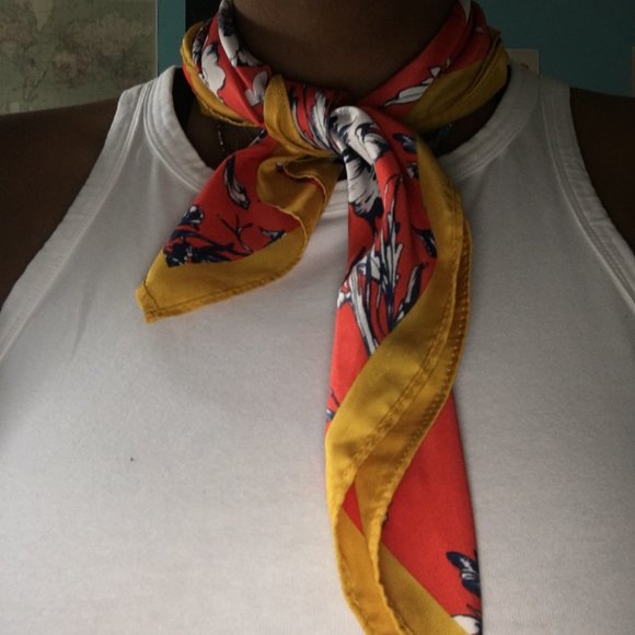 Flower Print Satin Bandana - Picture 3 of 4